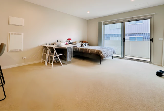 27/20 Bradfield St 1