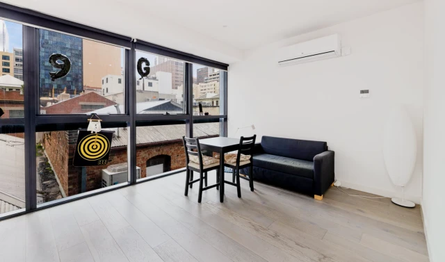 306/323-331 La Trobe Street 3