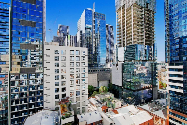 apartment near Little Lonsdale Street 4