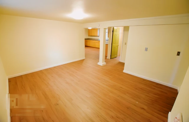 1435 Parker St 4