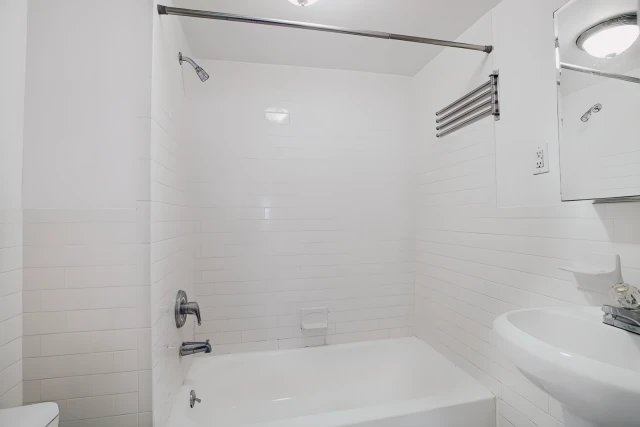 233 West 13th Street 2