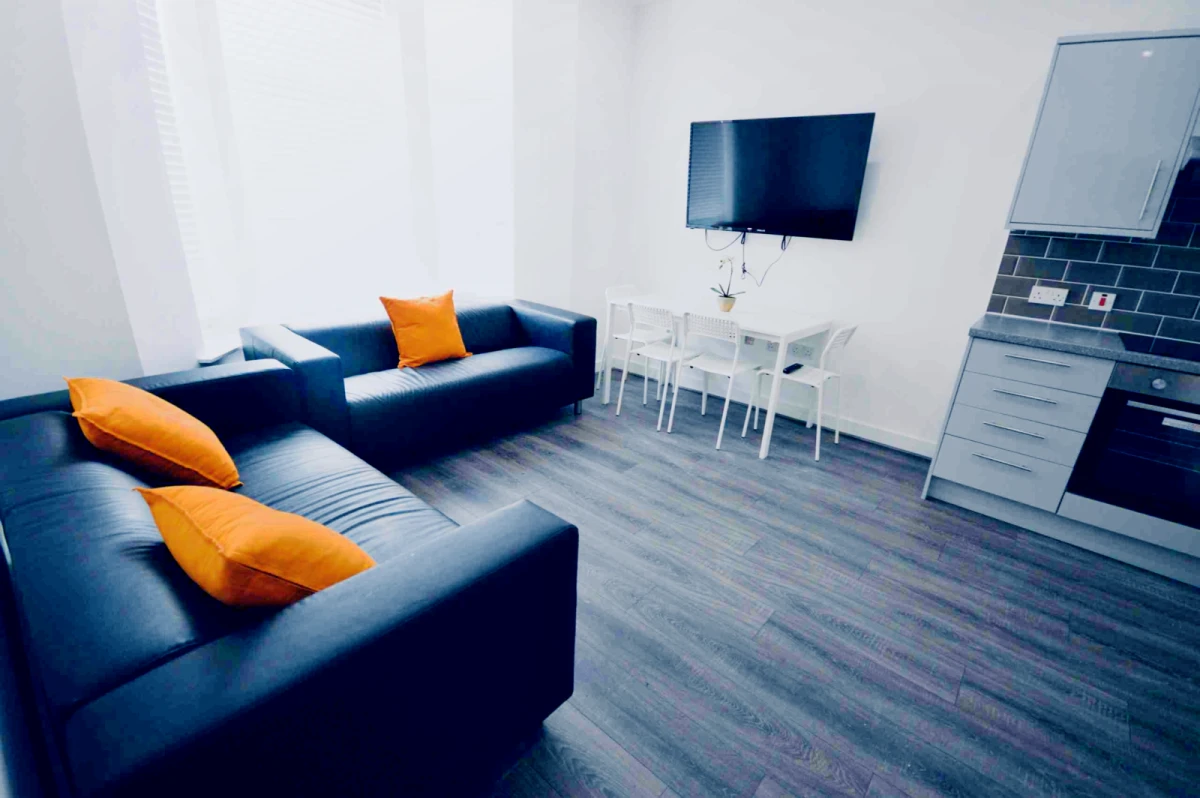 58 Egerton road, L15 0