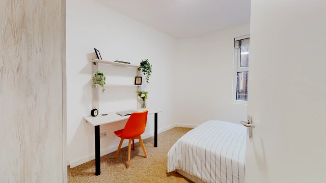 34D, Cardigan Road , LS6 3AG 3