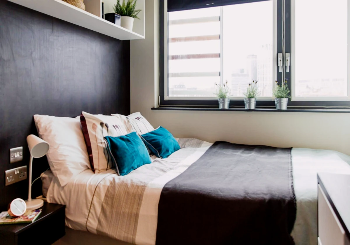 Lit IQ Paris Gardens - London student accommodation