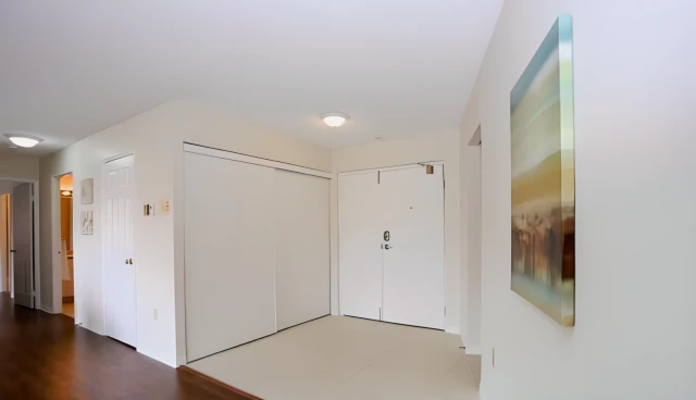 500 TALBOT St 205 4