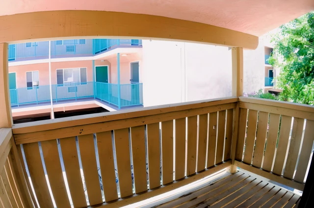 2633 Ellendale Pl.  4