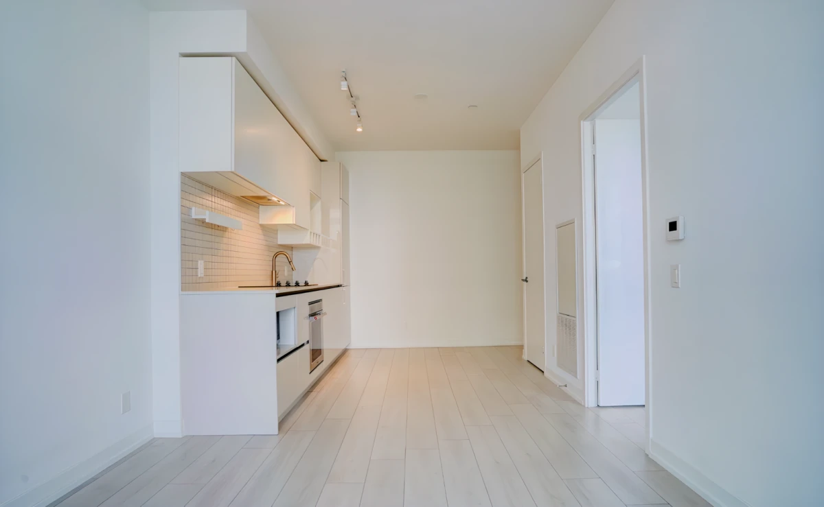 950 Portage Parkway W - Vaughan student accommodation