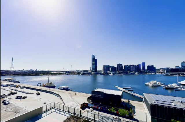 915 Collins Street, Docklands 2