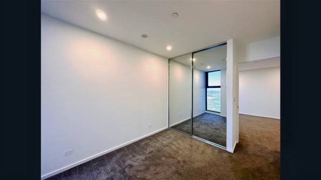 81 City Road - Melbourne student accommodation - 3 Bedroom*2810
