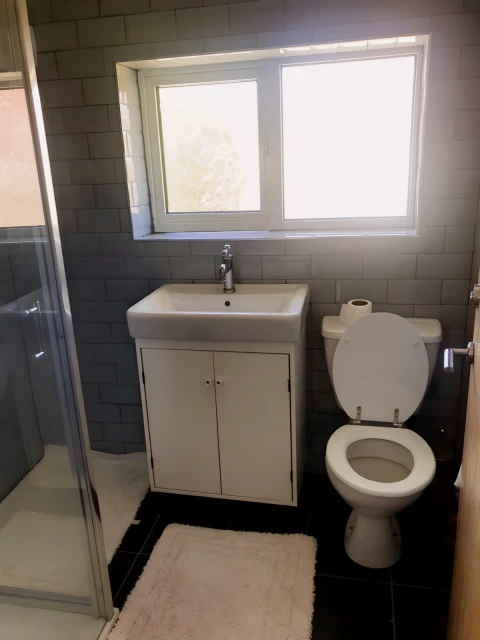 St. Ann's Rise 22051# 4