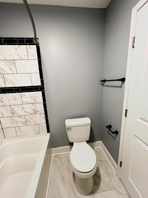 216 Bassett St 4