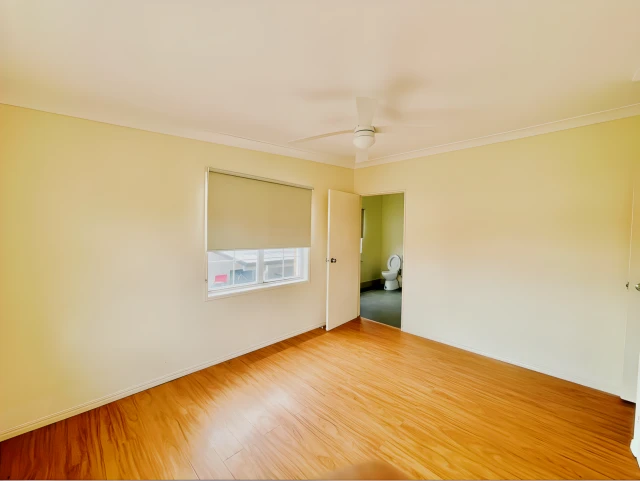 22 Lavinia St 4