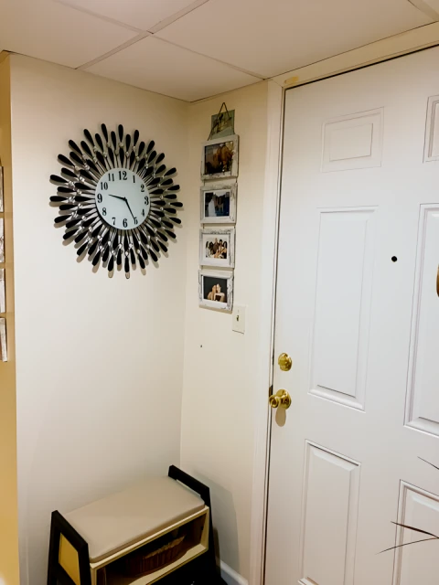 1533 East Genesee St B 4