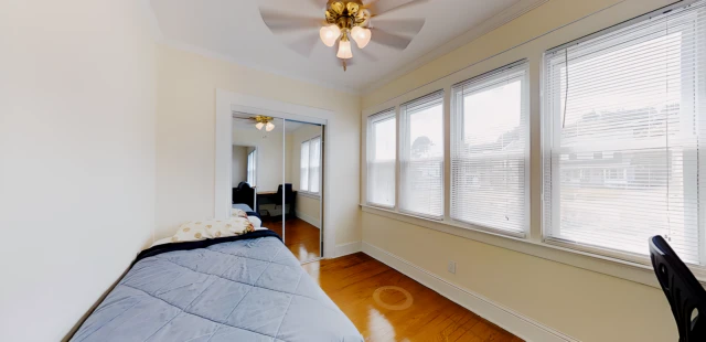 2401 East Genesee St 3