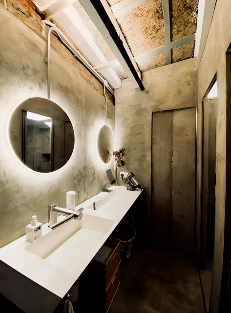 Sleeping House | Central 4