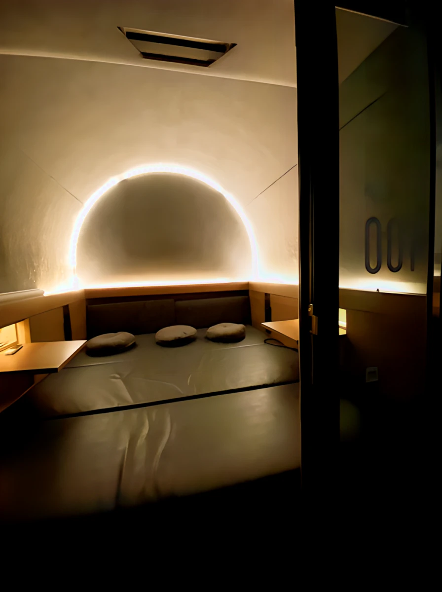 Sleeping House | Central 0