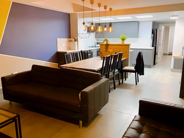 41 Charter Avenue 1