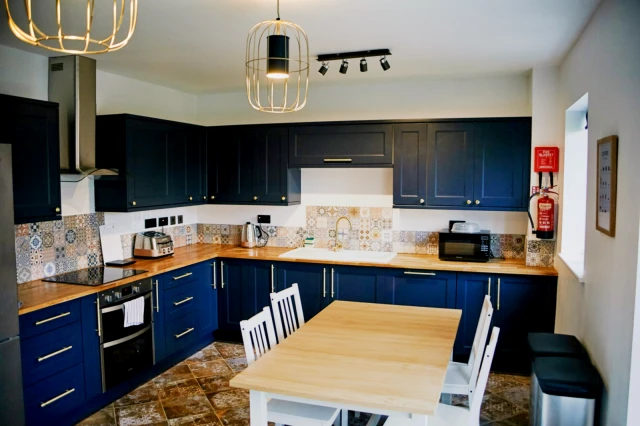 Flat 4, Williams House , LE11 3BZ 2