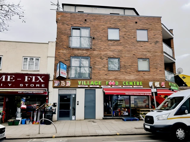 Chingford Mount Road 24227# 1
