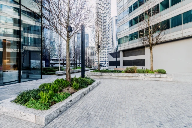 Hampton Tower, 75 Marsh Wall, London, E14 9LW 4