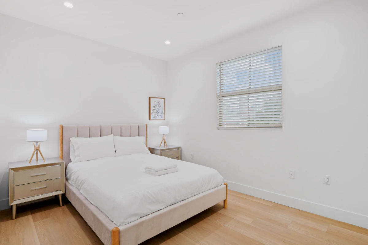 1272 Rolland Curtis Pl 0