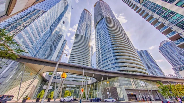Liwinco - Waterfront (12 York St)