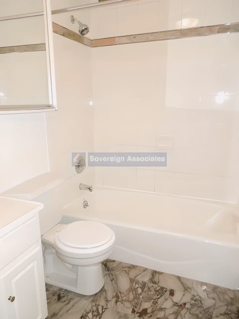 525 West 49th Street 3