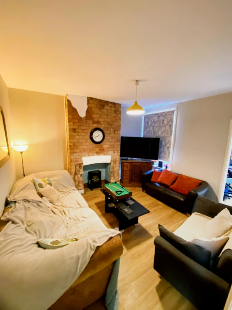 Lenton Boulevard, NG7 2BZ 2