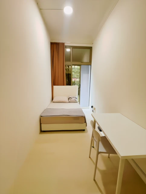 Banyan Condo - F 1