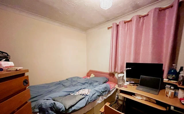 科尔切斯特埃斯克斯大学附近 2楼房间+独立卫浴house 1