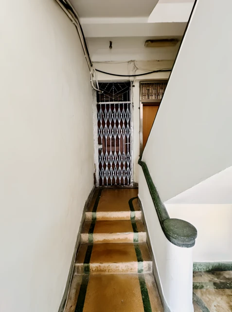 Prince Edward Road West 3
