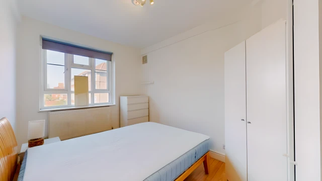 White City Estate 25164# 3