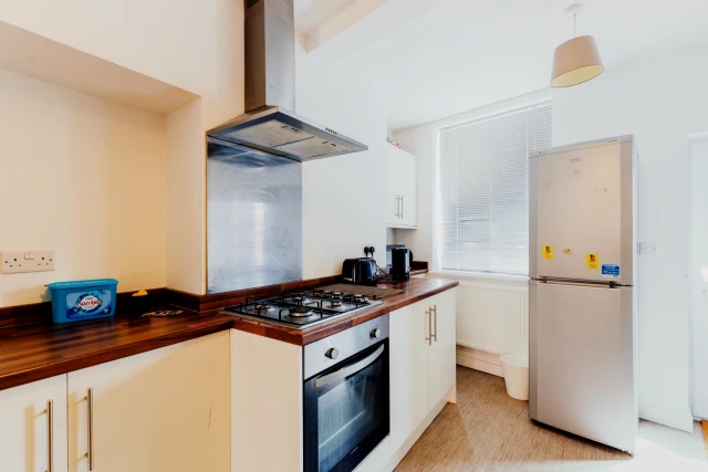 Room 1 , Meadow Lane, LE11 1JY 1