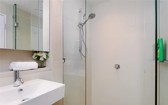 628 Flinders Street 4