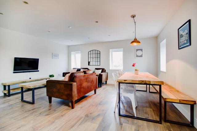 Room 2, Flat H, Park View, NG1 4GR 4