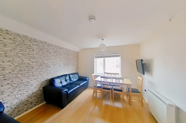 Room 1 , Havelock Street, LE11 5DH