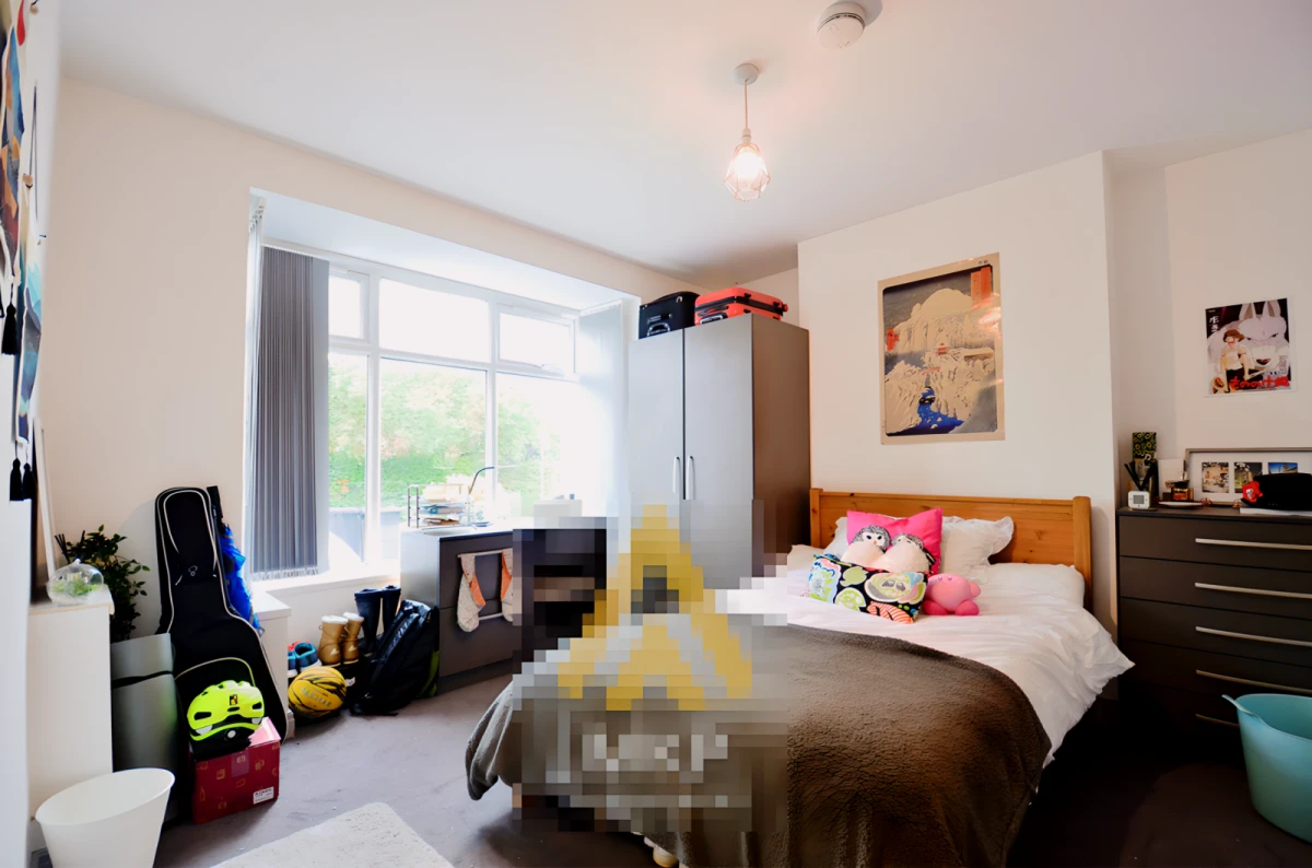 Entire Place·5B2B···144 Lodgehill Road B29 6NG 0
