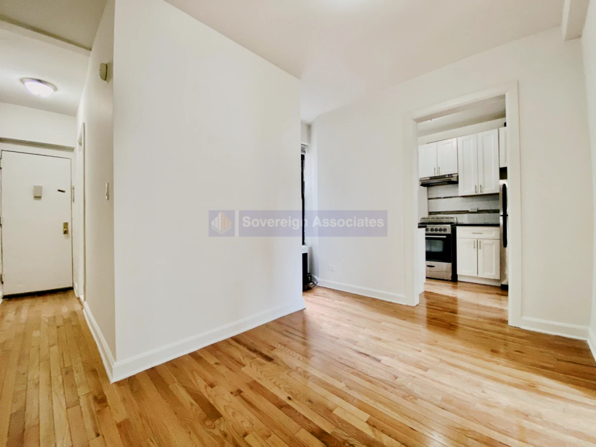 1270 1st Ave 0
