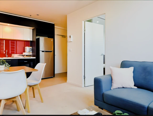 1008/8 Sutherland Street 3