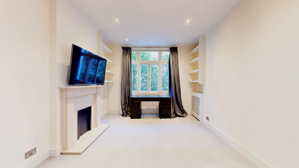 Nevern Square, Earls Court 0