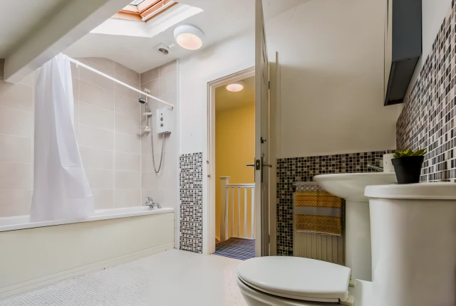 Hessle Avenue 26204# 4
