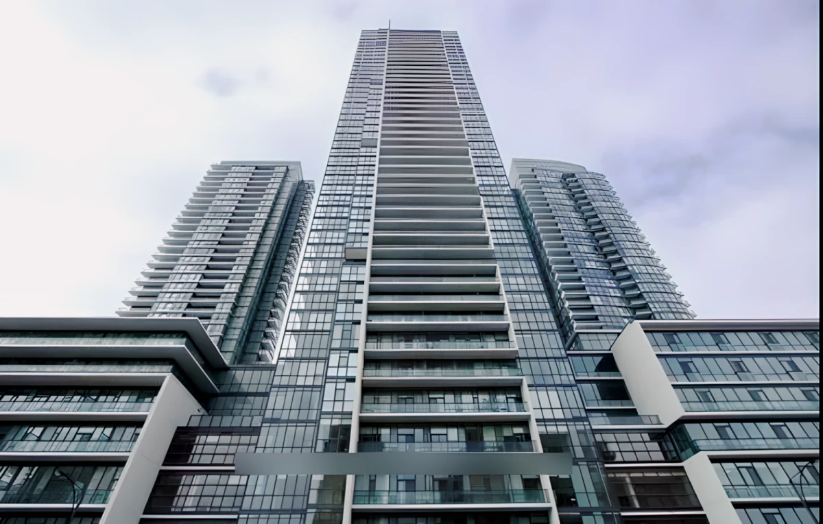 4107 - 4070 Confederation Parkway 0