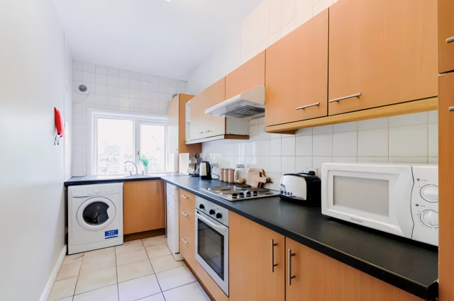 Church Wood Avenue 26669# 1