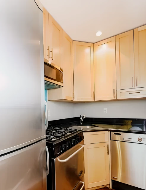 89 Clinton St 4