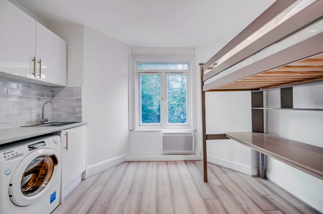 Warwick Road 26956# 1