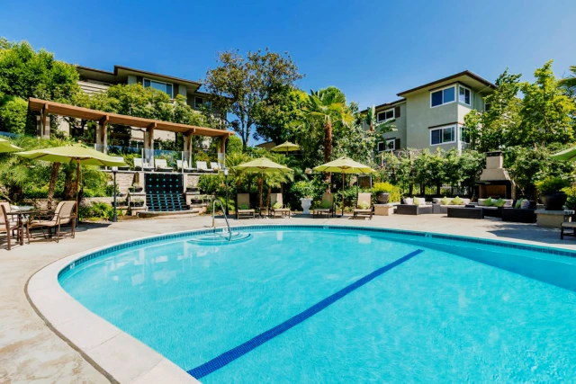 Orange Grove Circle Apartments 3
