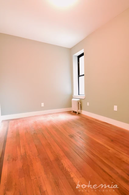 568 West 192nd Street 3