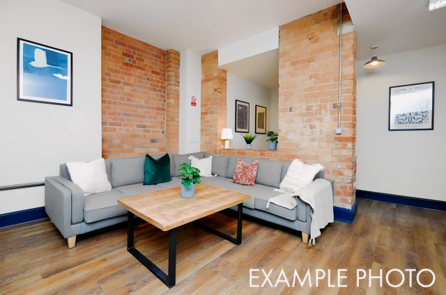 Flat 19, Shoe & Boot Factory 3