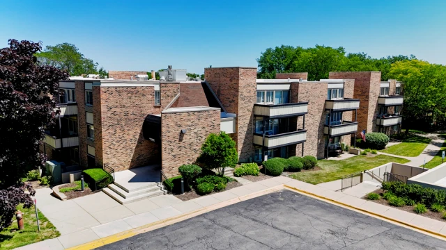 Fieldpointe of Schaumburg 2