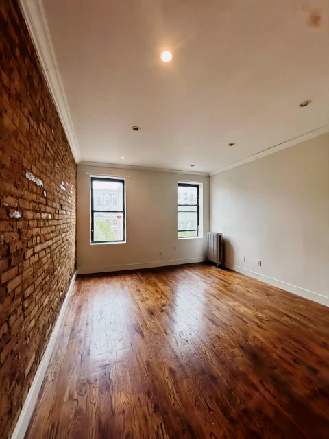 3660 Broadway 4
